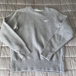 Nike crewneck